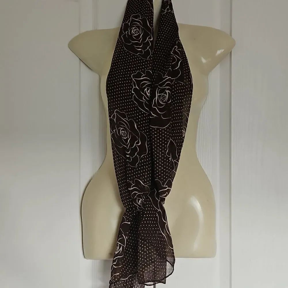 Hua Yi Sha Women's Floral Silk Scarf  Brown & Cream
